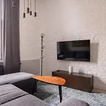 Center Hideaway - By Innorental Appartement