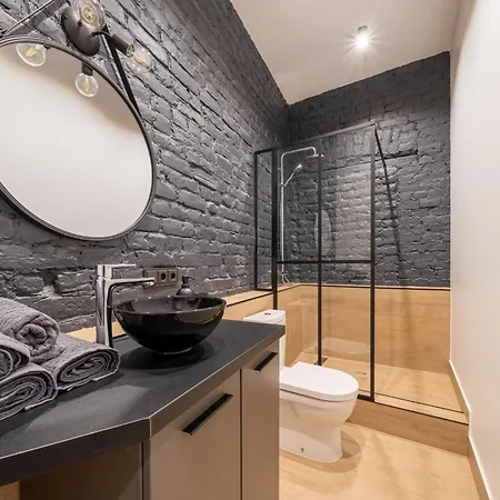 Center Hideaway - By Innorental Apartment *