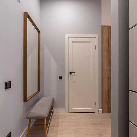 Center Hideaway - By Innorental *