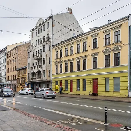 Lägenhet Center Hideaway - By Innorental