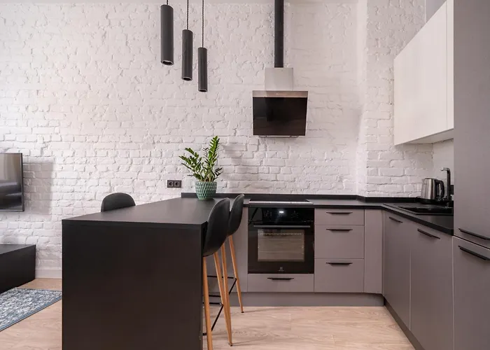 Center Hideaway - By Innorental Апартаменты