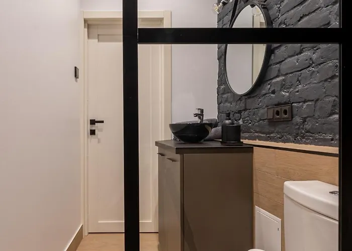 Апартаменты Center Hideaway - By Innorental *